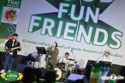 ภาพบรรยากาศงาน Chang Live Park presents FOOD FUN FRIENDS ft. Potato concert ที่ The Street Ratchada — photo 12