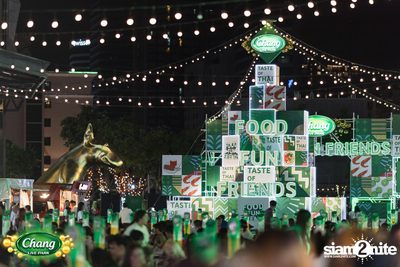 ภาพบรรยากาศงาน Chang Live Park presents FOOD FUN FRIENDS ft. Potato concert ที่ The Street Ratchada — photo 19
