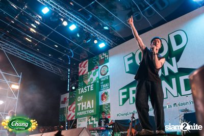 ภาพบรรยากาศงาน Chang Live Park presents FOOD FUN FRIENDS ft. Potato concert ที่ The Street Ratchada — photo 69