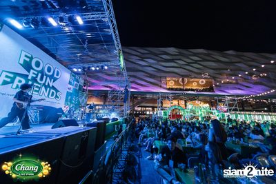 ภาพบรรยากาศงาน Chang Live Park presents FOOD FUN FRIENDS ft. Potato concert ที่ The Street Ratchada — photo 73