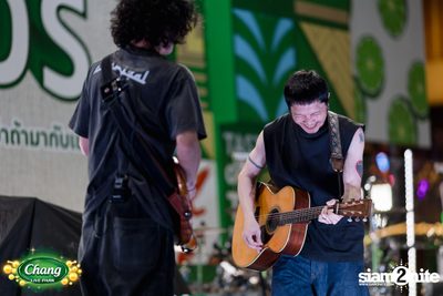 ภาพบรรยากาศงาน Chang Live Park presents FOOD FUN FRIENDS ft. Potato concert ที่ The Street Ratchada — photo 75