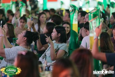 ภาพบรรยากาศงาน Chang Live Park presents FOOD FUN FRIENDS ft. Potato concert ที่ The Street Ratchada — photo 91