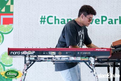 ภาพบรรยากาศงาน Chang Live Park presents FOOD FUN FRIENDS ft. Potato concert ที่ The Street Ratchada — photo 98