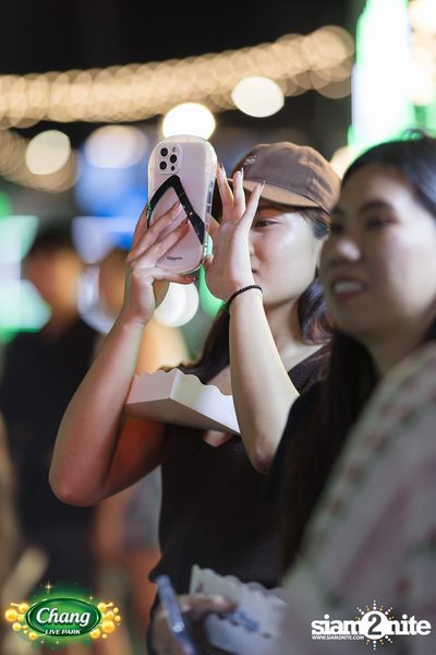 ภาพบรรยากาศงาน Chang Live Park presents FOOD FUN FRIENDS ft. Potato concert ที่ The Street Ratchada — photo 108