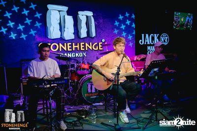 Ja Nongpanee concert at Stonehenge Bangkok — photo 9