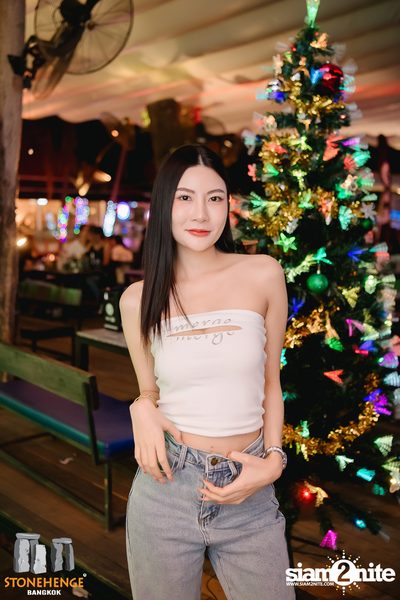 Ja Nongpanee concert at Stonehenge Bangkok — photo 47