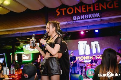 Ja Nongpanee concert at Stonehenge Bangkok — photo 82