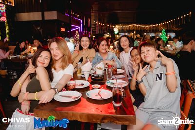 Ja Nongpanee concert at Maldives Bar Mengjai — photo 64