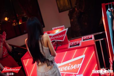 Budweiser Club presents Live Concert of Bowkylion at Tiger Ekamai — photo 8