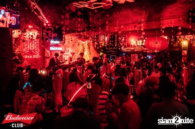 Budweiser Club presents Live Concert of Bowkylion at Tiger Ekamai — photo 33