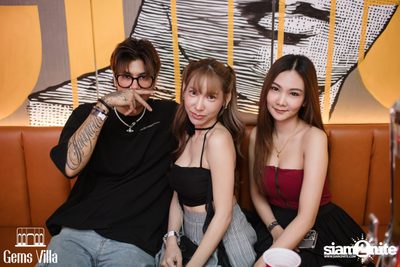 ภาพบรรยากาศคอนเสิร์ตวง Flure ที่ Gems Villa — photo 14