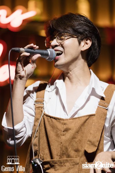 ภาพบรรยากาศคอนเสิร์ตวง Flure ที่ Gems Villa — photo 23