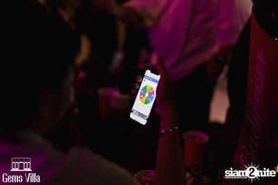 ภาพบรรยากาศคอนเสิร์ตวง Flure ที่ Gems Villa — photo 48