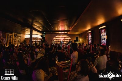 ภาพบรรยากาศคอนเสิร์ตวง Flure ที่ Gems Villa — photo 94