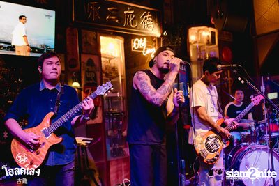 fellow fellow concert at Old Leng — photo 9