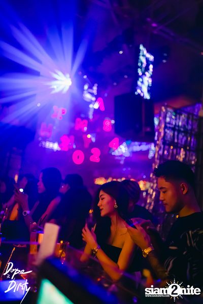 Jam ft. PLATONG TUNYANUN / PLOYCHOMPOO at Dope & Dirty — photo 14