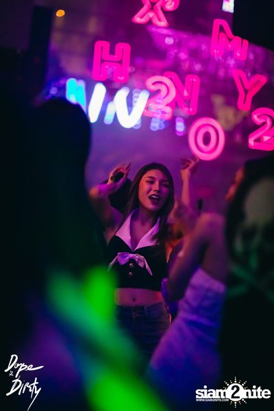 Jam ft. PLATONG TUNYANUN / PLOYCHOMPOO at Dope & Dirty — photo 41