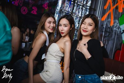 Jam ft. PLATONG TUNYANUN / PLOYCHOMPOO at Dope & Dirty — photo 45