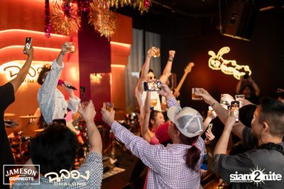 ภาพบรรยากาศงาน New Year's Eve และคอนเสิร์ตจาก Getsunova ที่ Chalong Thonglor  — photo 119