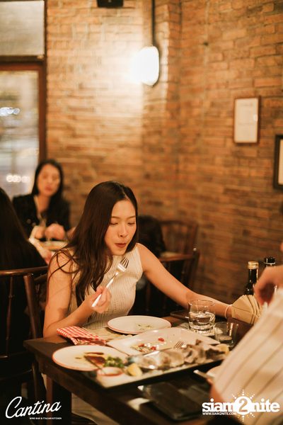 ภาพบรรยากาศงาน New Year's Eve ที่ Cantina Italian Kitchen — photo 12
