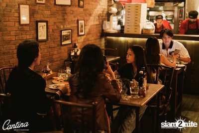 ภาพบรรยากาศงาน New Year's Eve ที่ Cantina Italian Kitchen — photo 17