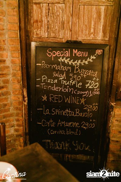 ภาพบรรยากาศงาน New Year's Eve ที่ Cantina Italian Kitchen — photo 45