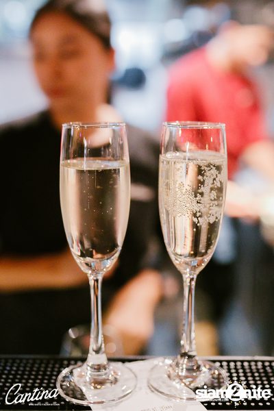 ภาพบรรยากาศงาน New Year's Eve ที่ Cantina Italian Kitchen — photo 62