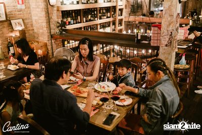 ภาพบรรยากาศงาน New Year's Eve ที่ Cantina Italian Kitchen — photo 78
