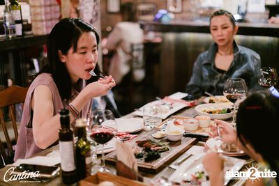 ภาพบรรยากาศงาน New Year's Eve ที่ Cantina Italian Kitchen — photo 108