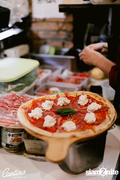 ภาพบรรยากาศงาน New Year's Eve ที่ Cantina Italian Kitchen — photo 111