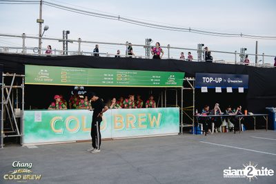 Chang Cold Brew presents NEON Countdown 2023 — photo 15
