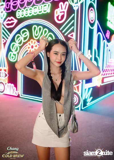 Chang Cold Brew presents NEON Countdown 2023 — photo 94