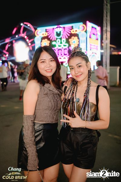 Chang Cold Brew presents NEON Countdown 2023 — photo 143