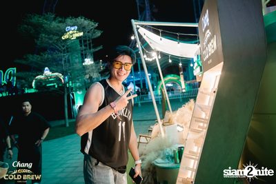 Chang Cold Brew presents NEON Countdown 2023 — photo 171