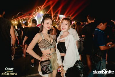 Chang Cold Brew presents NEON Countdown 2023 — photo 213