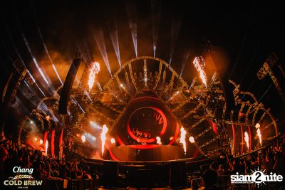 Chang Cold Brew presents NEON Countdown 2023 — photo 241