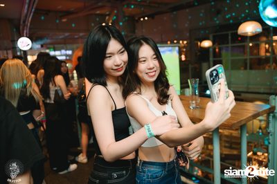 MEYOU concert at Dr. Fetch — photo 9