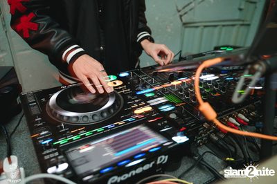 MEYOU concert at Dr. Fetch — photo 31