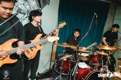 MEYOU concert at Dr. Fetch — photo 66
