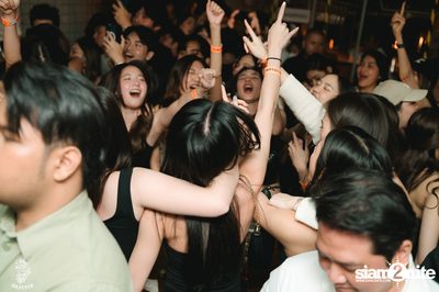 MEYOU concert at Dr. Fetch — photo 121
