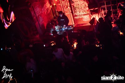 Jam ft. CHIN CHINAWUT / PAM ANSHISA at Dope & Dirty — photo 22