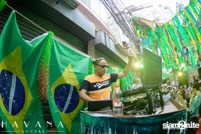 ภาพบรรยากาศงาน  Brazilian Street Carnival ที่ Havana Social — photo 80
