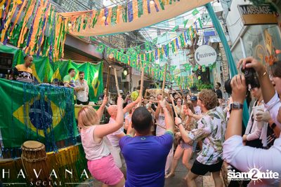 ภาพบรรยากาศงาน  Brazilian Street Carnival ที่ Havana Social — photo 108