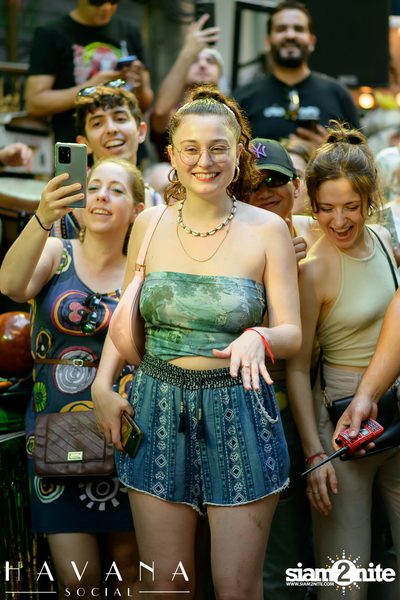 ภาพบรรยากาศงาน  Brazilian Street Carnival ที่ Havana Social — photo 122