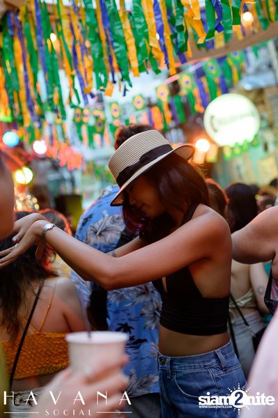 ภาพบรรยากาศงาน  Brazilian Street Carnival ที่ Havana Social — photo 136
