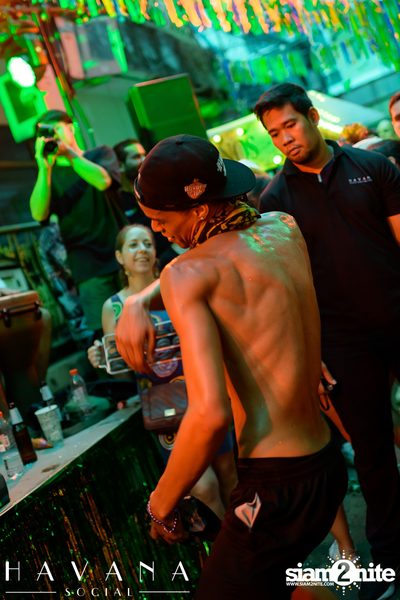 ภาพบรรยากาศงาน  Brazilian Street Carnival ที่ Havana Social — photo 139
