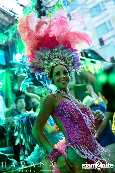 ภาพบรรยากาศงาน  Brazilian Street Carnival ที่ Havana Social — photo 148