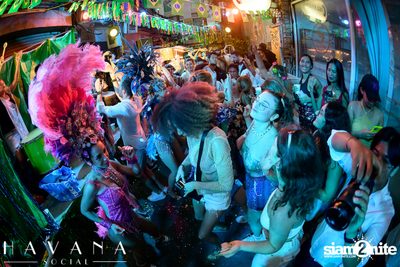 ภาพบรรยากาศงาน  Brazilian Street Carnival ที่ Havana Social — photo 160