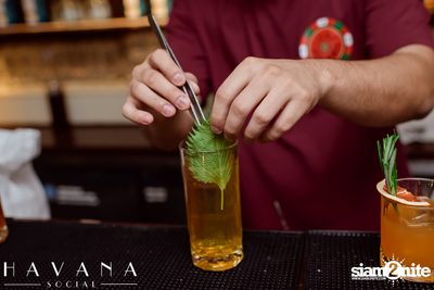 ภาพบรรยากาศงาน Sabor de Cuba Guest Bartender Series ft. Electric Pawn Shop ที่ Havana Social — photo 39