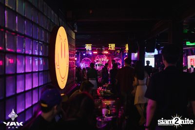 D Gerrard concert at Yak Bar — photo 6